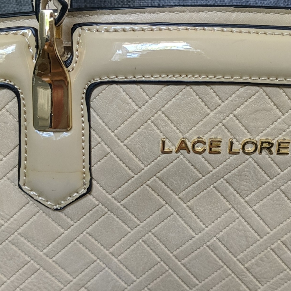 Bag Large Beige lots of pockets